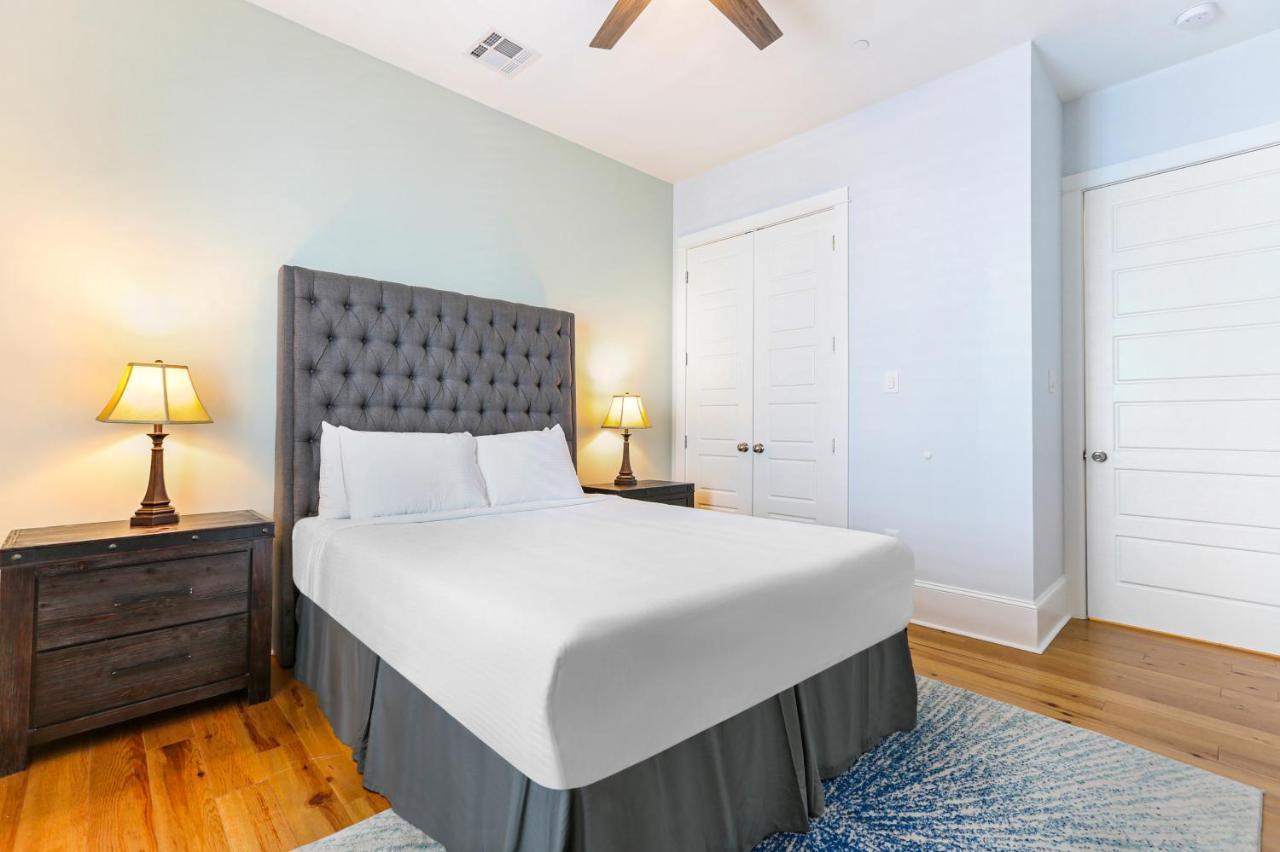 Apartment Hosteeva Chic 4 Bedroom With High-end Upgrades Pool & Perfect Location New Orleans