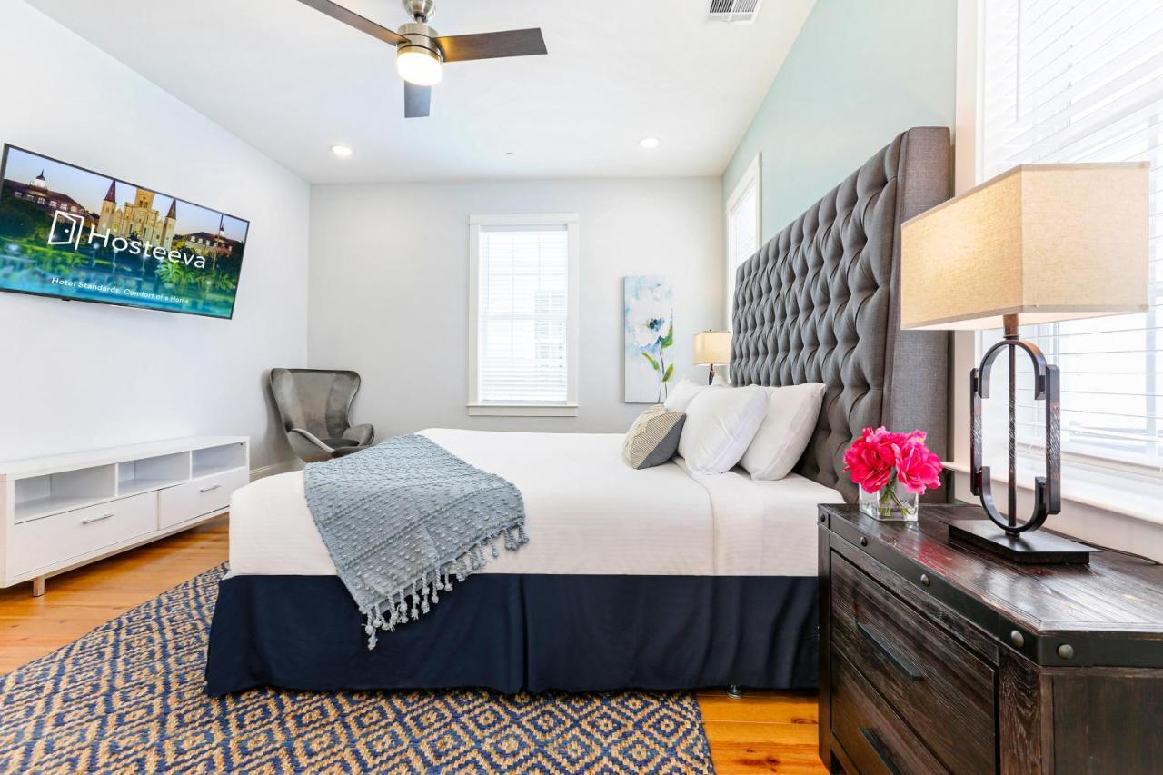 Hosteeva Chic 4 Bedroom With High-end Upgrades Pool & Perfect Location *